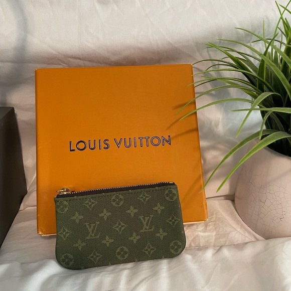 LOUIS VUITTON Authentic LOUIS VUITTON Pochette Cles  Coin Purse Khaki Canvas - Picture 5 of 6